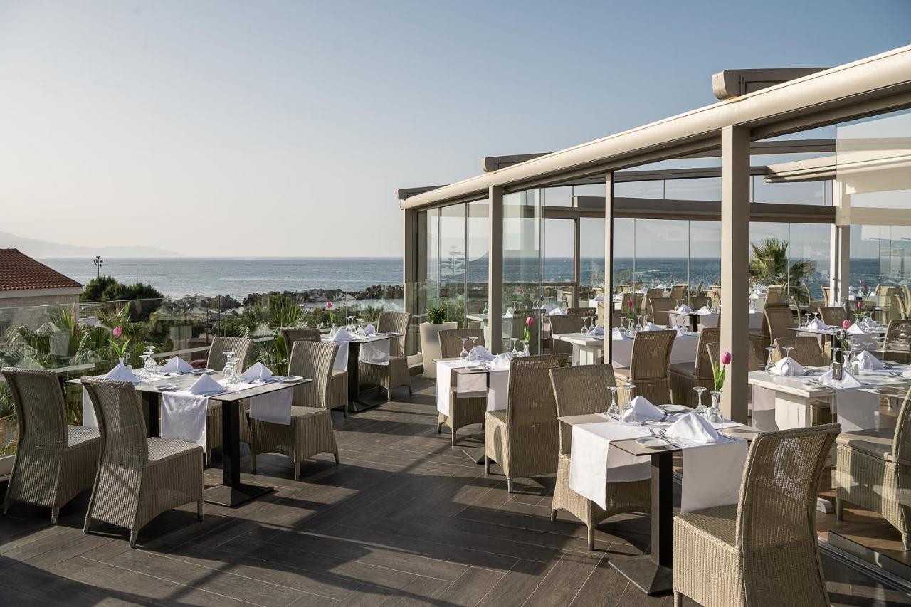 포르토 플라타니아스 비치 리조트 앤 스파 외부 사진 The Sky Bar