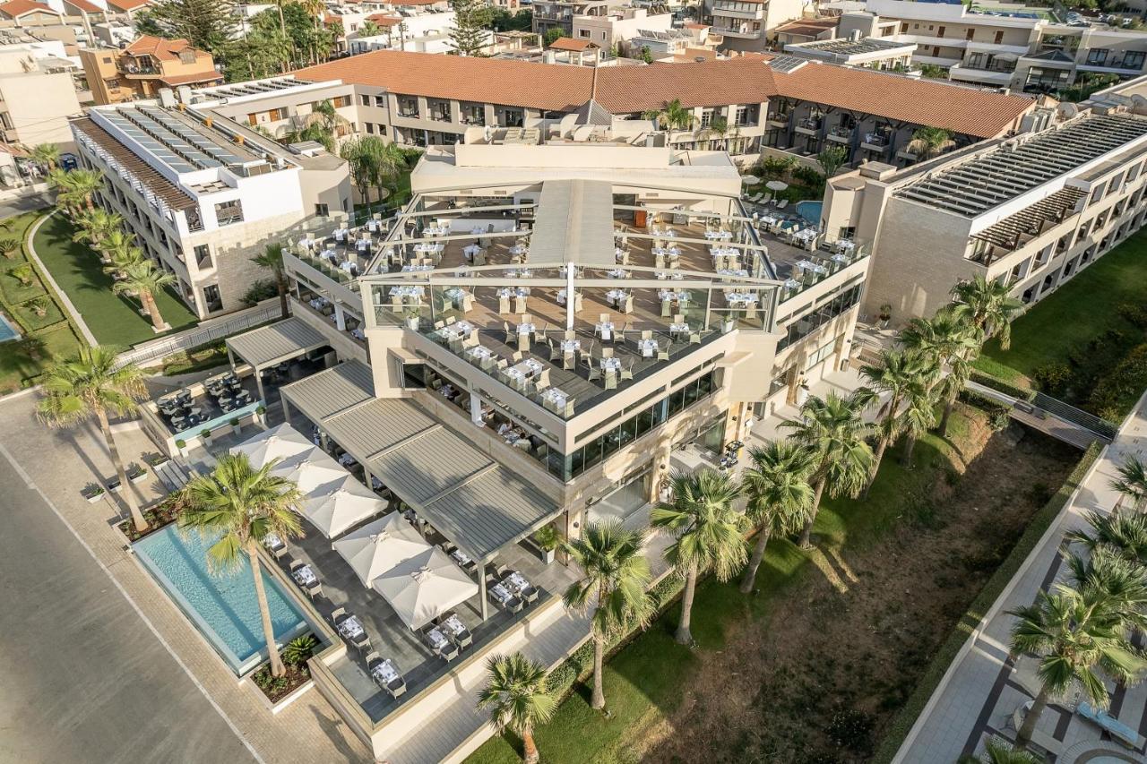 포르토 플라타니아스 비치 리조트 앤 스파 외부 사진 Aerial view of the hotel