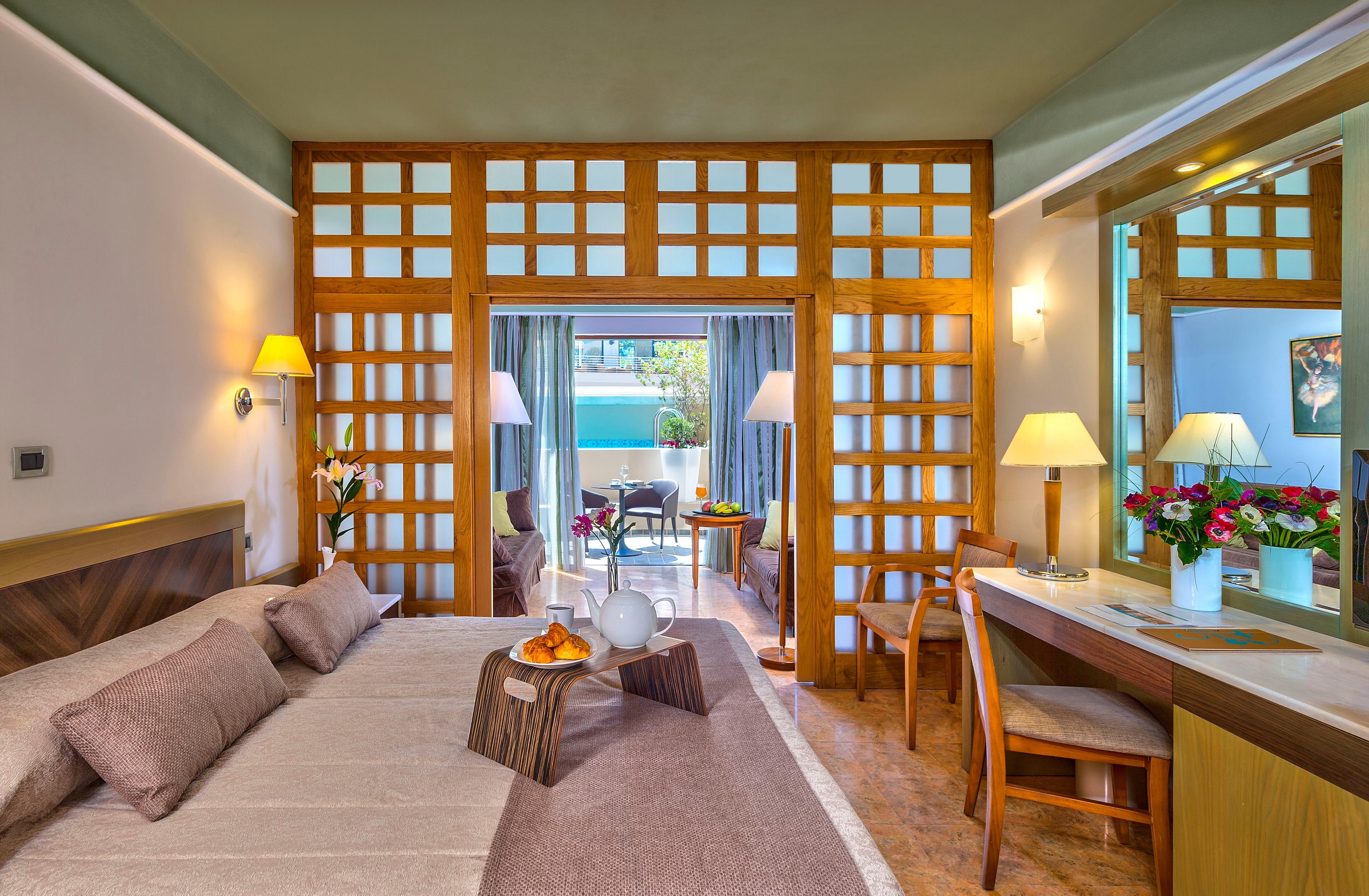 포르토 플라타니아스 비치 리조트 앤 스파 외부 사진 A room at the hotel