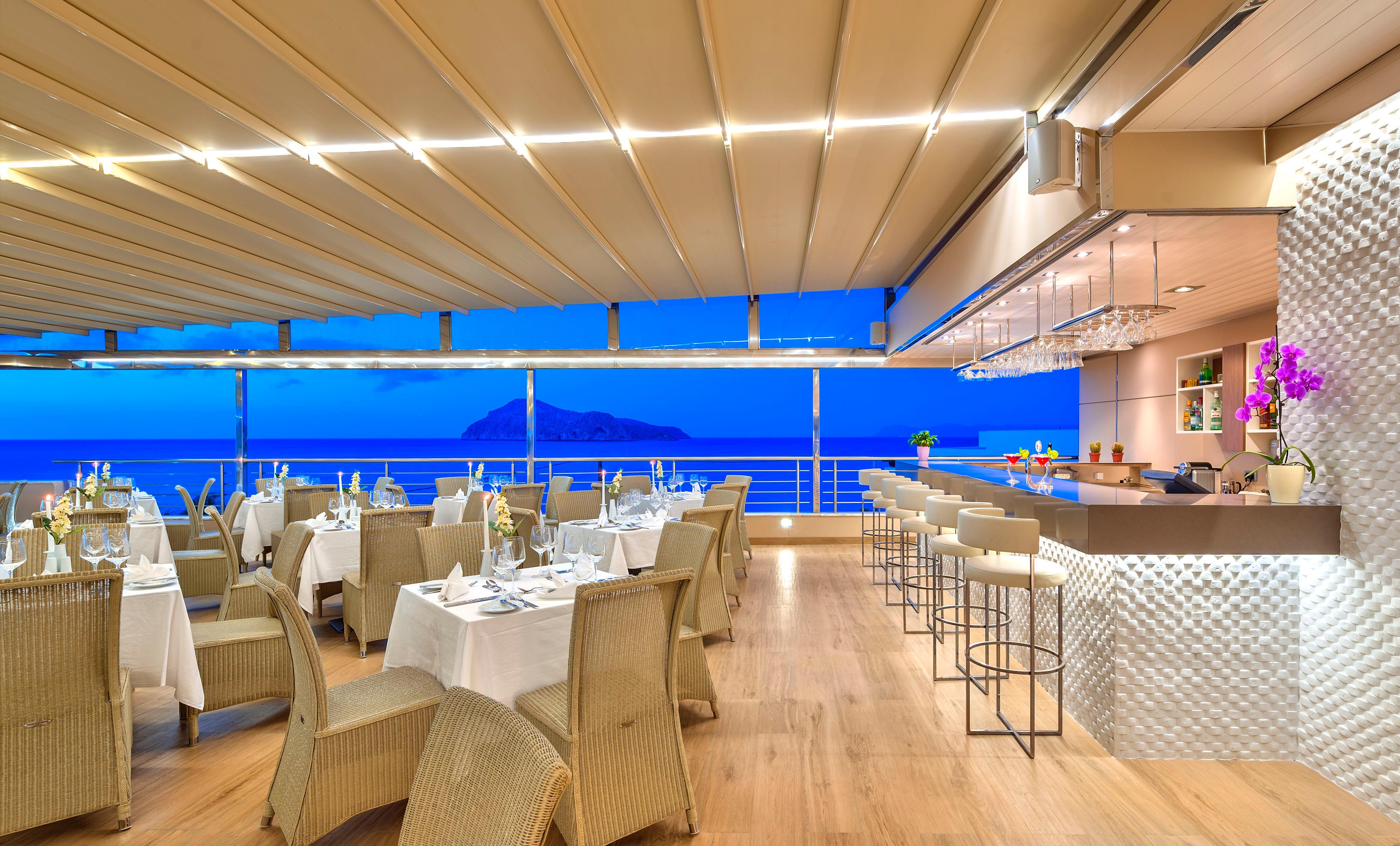 포르토 플라타니아스 비치 리조트 앤 스파 외부 사진 The restaurant